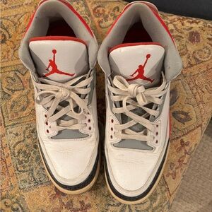 Nike Airjordan 3 Retro Fire Red Sneakers